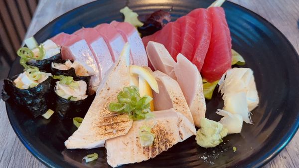 Yoma Cafe - Japanese Bento Box, Sushi rolls, Sandwiches, Snacks and boba Drinks by null