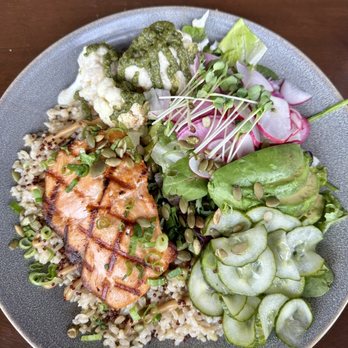 Pacific Catch - The West Coast Salmon Bowl is so good - Seafood Near Me - Tustin, California