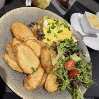 Eggspectation - Knoxville - Bene-Ducked - Breakfast & Brunch Near Me - Knoxville, Tennessee