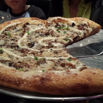 Mellow Mushroom Bristol - Pizza Near Me - Bristol, Virginia Mellow Mushroom Bristol - Pizza Near Me - Bristol, Virginia