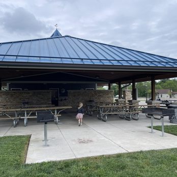 Shor Park - Covered seating area, large charcoal grills - Parks Near Me - Milford, Ohio