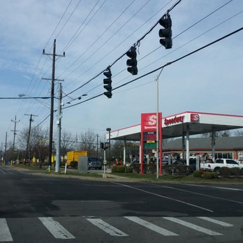 Speedway - a view of a gas station from across the street - Convenience Stores Near Me - Lexington, Kentucky