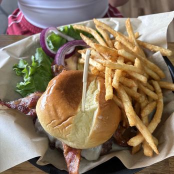 PersNIKKIty's Cafe - Burger!! - Juice Bars & Smoothies Near Me - Show Low, Arizona PersNIKKIty's Cafe - Burger!! - Juice Bars & Smoothies Near Me - Show Low, Arizona