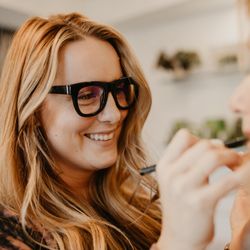 Wren and Wild - Book your makeup appointment with us. We are clean beauty experts.