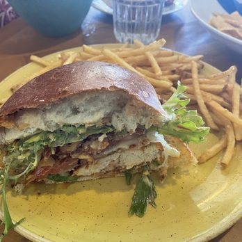 Deck. - Spicy Chicken Sandwich - Hawaiian Near Me - Honolulu, Hawaii Deck. - Spicy Chicken Sandwich - Hawaiian Near Me - Honolulu, Hawaii