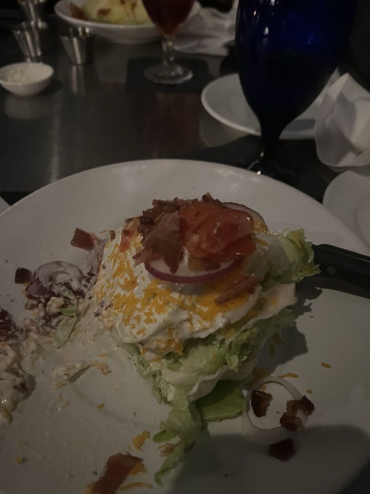 Ely's Restaurant & Bar
