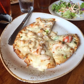 Drift Inn - Seafood Pizza - New American Near Me - Yachats, Oregon Drift Inn - Seafood Pizza - New American Near Me - Yachats, Oregon