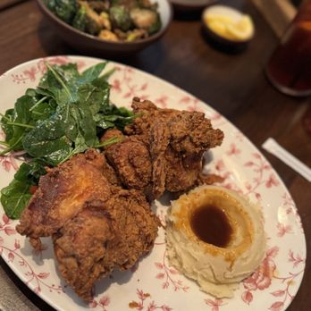 Yardbird - GF fried chicken with mashed potatoes and a baby arugula salad - Southern Near Me - Dallas, Texas