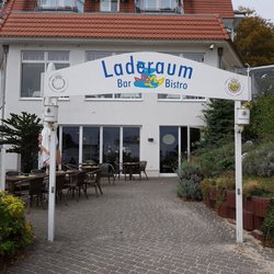 Strandbistro & Bar "Laderaum"