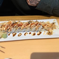 Krave Noodle & Rice - Sushi - Crazy Volcano Roll