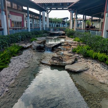 The Falls - Nice waterways - Shopping Centers Near Me - Miami, Florida