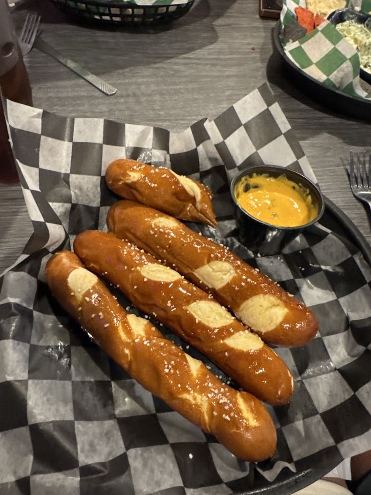 Food from Crooked Lake Bar & Grill
