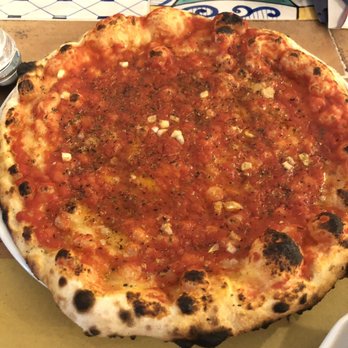 Donna Stella - Napolentana pizza. Tomato sauce with basil and garlic. - Pizza Near Me - Amalfi, SA