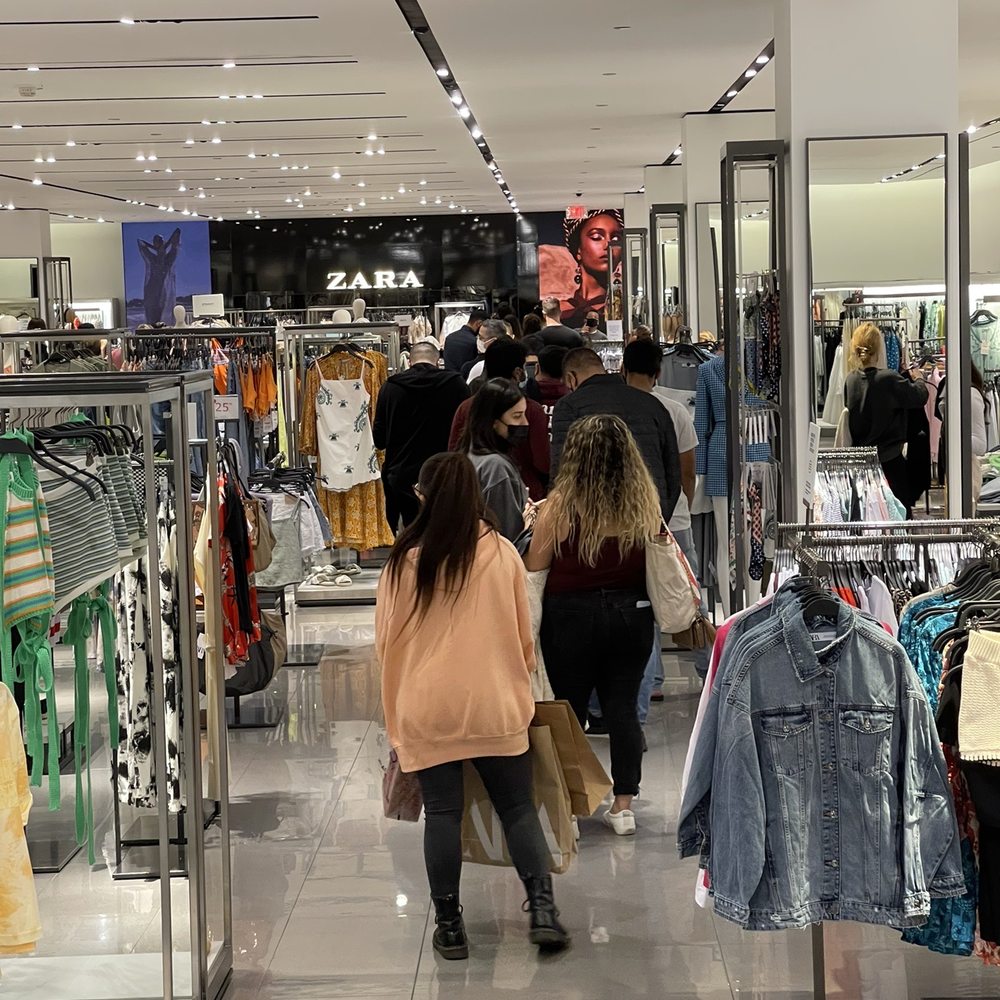 Zara - The lines are always much to long for any normal human to endure. - Women's Clothing Near Me - Glendale, California Zara - The lines are always much to long for any normal human to endure. - Women's Clothing Near Me - Glendale, California