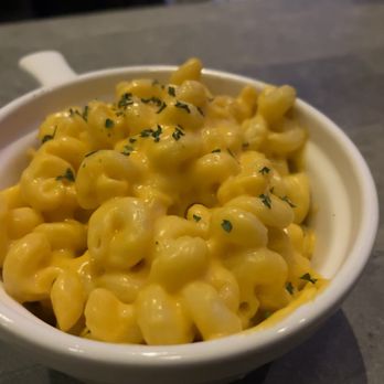 Pelicana Chicken - Mac & cheese easily feed 3 - Korean Near Me - New York, New York