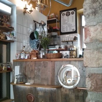 Kaffeebud Ehrenfeld - Stylish wooden counter - Cafes Near Me - Cologne, NW Kaffeebud Ehrenfeld - Stylish wooden counter - Cafes Near Me - Cologne, NW