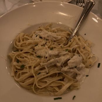Maggiano's - Chicken Alfredo (before - Italian Near Me - Friendswood, Texas