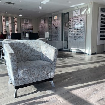 Sea View Optometric Center - The interior space is so inviting - Optometrists Near Me - Long Beach, California Sea View Optometric Center - The interior space is so inviting - Optometrists Near Me - Long Beach, California