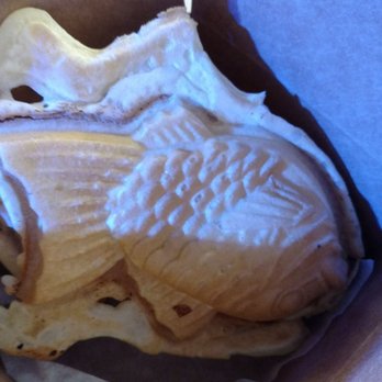 Somisomi - Taiyaki, one filled with custard, one with cheese. - Ice Cream & Frozen Yogurt Near Me - Irvine, California Somisomi - Taiyaki, one filled with custard, one with cheese. - Ice Cream & Frozen Yogurt Near Me - Irvine, California