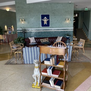 Trouvail - Lobby - Hotels Near Me - Miami Beach, Florida