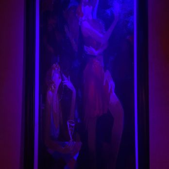 Blue Martini Lounge - Fun painting on the way to the bathroom - Lounges Near Me - Orlando, Florida Blue Martini Lounge - Fun painting on the way to the bathroom - Lounges Near Me - Orlando, Florida