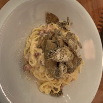 Rigo - Pasta with deep fried mushrooms (melt in your mouth so good) - Spanish Near Me - Honolulu, Hawaii Rigo - Pasta with deep fried mushrooms (melt in your mouth so good) - Spanish Near Me - Honolulu, Hawaii
