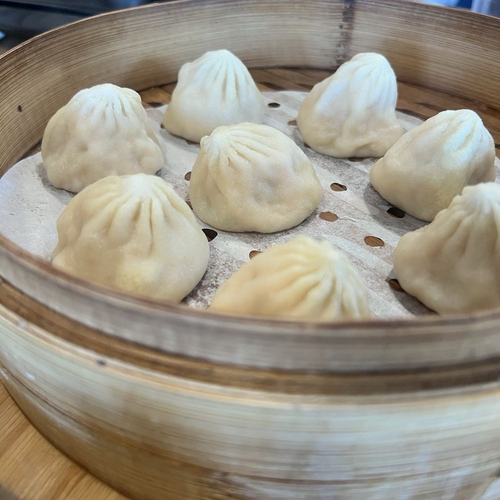 Dough Zone Dumpling House - Pork & Crab Meat Xiao Long Bao (8) 蟹肉小笼包 - Dim Sum Near Me - San Jose, California Dough Zone Dumpling House - Pork & Crab Meat Xiao Long Bao (8) 蟹肉小笼包 - Dim Sum Near Me - San Jose, California