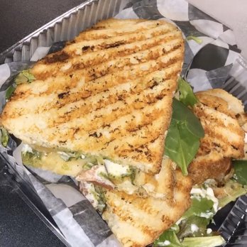 Eat Well Juice Bar - Grilled chicken pesto - Juice Bars & Smoothies Near Me - Washington, DC, District of Columbia