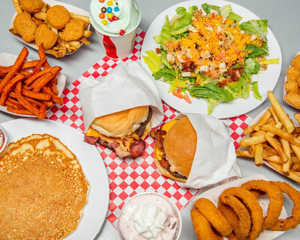 BURGER STOP Updated April 2024 106 Photos & 132 Reviews 323 E