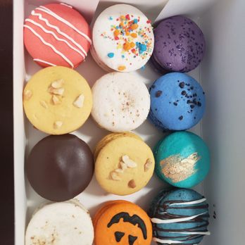 Dream House Cafe - Halloween macaroons - Desserts Near Me - Marrero, Louisiana Dream House Cafe - Halloween macaroons - Desserts Near Me - Marrero, Louisiana