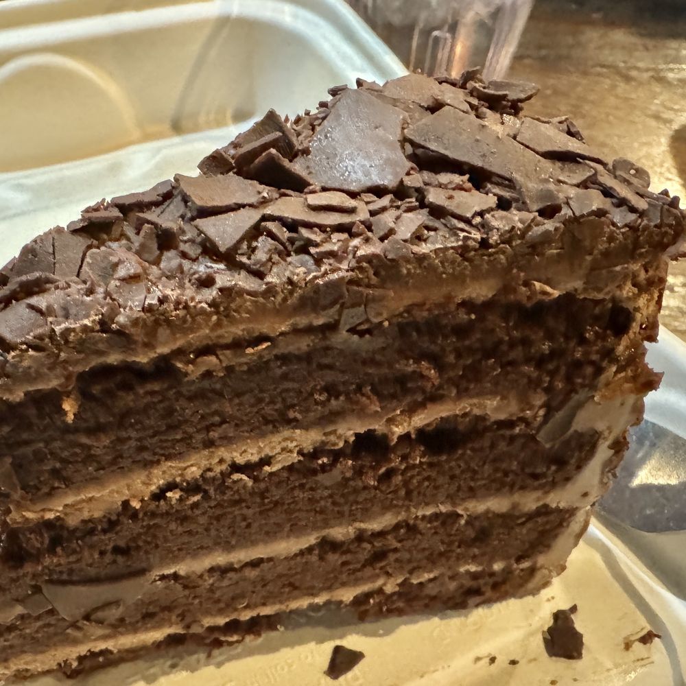 Mason’s Brewing - Chocolate cake - Breweries Near Me - Brewer, Maine