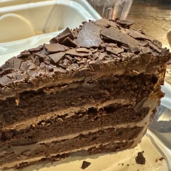 Mason’s Brewing - Chocolate cake - Breweries Near Me - Brewer, Maine
