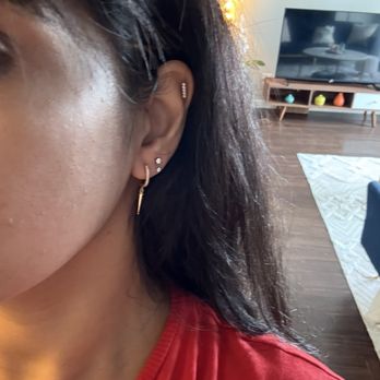STUDS - Jewelry Near Me - Chicago, Illinois