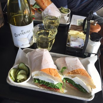 Joan's on Third - It is the best sandwish  eaten in a long time, great place and above all great atmosphere - Breakfast & Brunch Near Me - Studio City, California