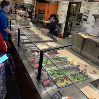 Blaze Pizza - 21 people in line while one person makes pizza and five stand around the register and chat - Pizza Near Me - Hawthorne, California