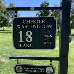 Chester Washington Golf Course - 18 the tee Guide marker