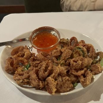 Sullivan's Steakhouse - Crispy Shanghai Calamari - Steakhouses Near Me - Wilmington, Delaware Sullivan's Steakhouse - Crispy Shanghai Calamari - Steakhouses Near Me - Wilmington, Delaware