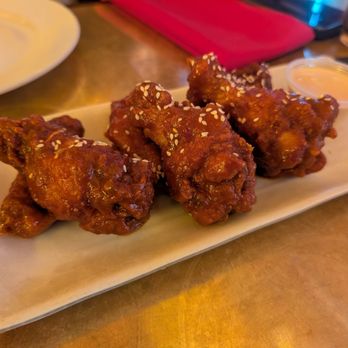 The Formosa Cafe - Szechuan wings - Cocktail Bars Near Me - West Hollywood, California The Formosa Cafe - Szechuan wings - Cocktail Bars Near Me - West Hollywood, California