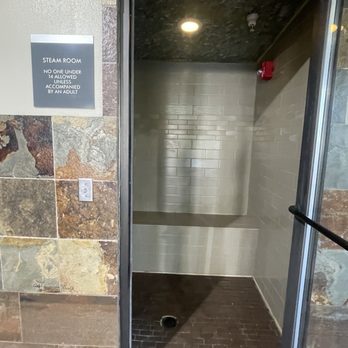 Oxford Suites Spokane - Steam room - Hotels Near Me - Spokane, Washington Oxford Suites Spokane - Steam room - Hotels Near Me - Spokane, Washington
