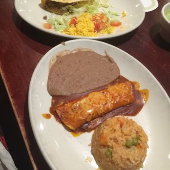Mr. Sombrero Mexican Restaurant #2- WEST LEAGUE CITY - Crispy beef taco, beans, cheese enchilada, and rice. - Mexican Near Me - League City, Texas