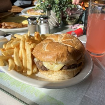 Piggy's Restaurant - Mushroom Swiss burger - Breakfast & Brunch Near Me - Lake Harmony, Pennsylvania Piggy's Restaurant - Mushroom Swiss burger - Breakfast & Brunch Near Me - Lake Harmony, Pennsylvania