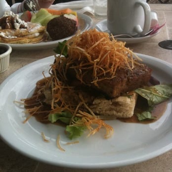 B Matthews Eatery - New American Near Me - Savannah, Georgia