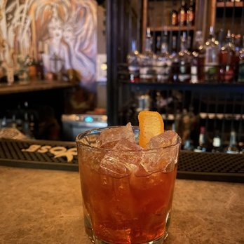 Brando's Speakeasy - Karaoke Near Me - Chicago, Illinois