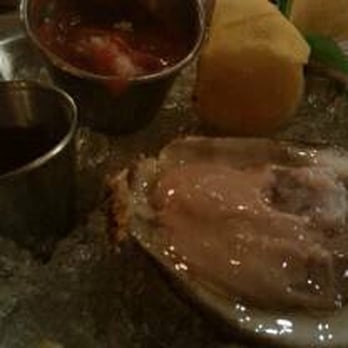 The Beehive - Oysters on the half shell - American Near Me - Boston, Massachusetts The Beehive - Oysters on the half shell - American Near Me - Boston, Massachusetts