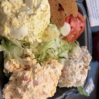 Calabash Deli - Salad Plate - Delis Near Me - Calabash, North Carolina Calabash Deli - Salad Plate - Delis Near Me - Calabash, North Carolina