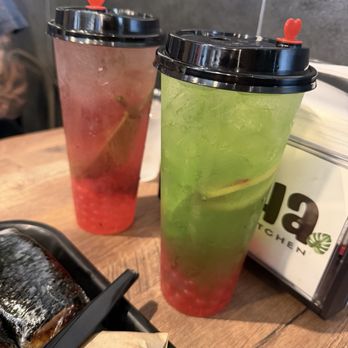 Aloha Hawaiian Kitchen - Refreshers (kiwi and strawberry) - Hawaiian Near Me - Orlando, Florida Aloha Hawaiian Kitchen - Refreshers (kiwi and strawberry) - Hawaiian Near Me - Orlando, Florida