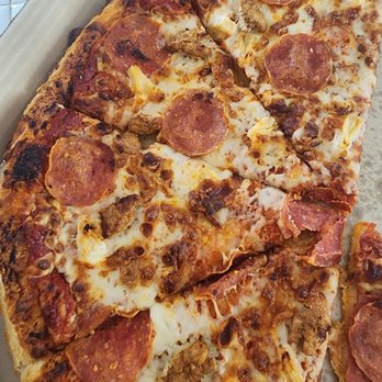 Pizza Hut - Pepperoni, Sausage and Pineapple. VERY LOW QUALITY WITH MINIMAL TOPPINGS! - Pizza Near Me - Castaic, California Pizza Hut - Pepperoni, Sausage and Pineapple. VERY LOW QUALITY WITH MINIMAL TOPPINGS! - Pizza Near Me - Castaic, California