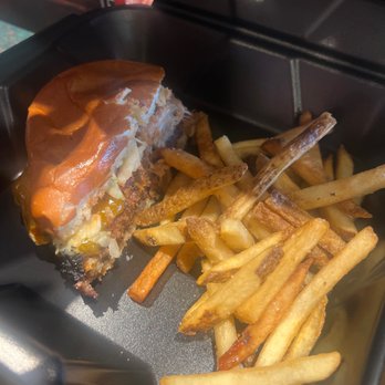Smokey Bones - Signature BBQ Burger - Barbeque Near Me - Florence, Kentucky Smokey Bones - Signature BBQ Burger - Barbeque Near Me - Florence, Kentucky