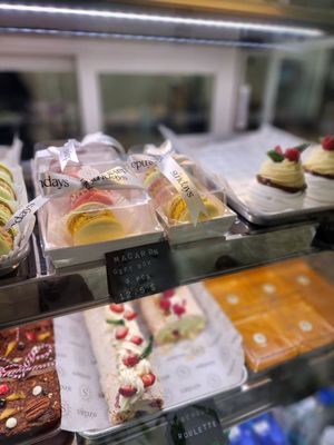 Sundays Croissanterie by null