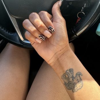 DripDropNailz - Nail Salons Near Me - Emeryville, California